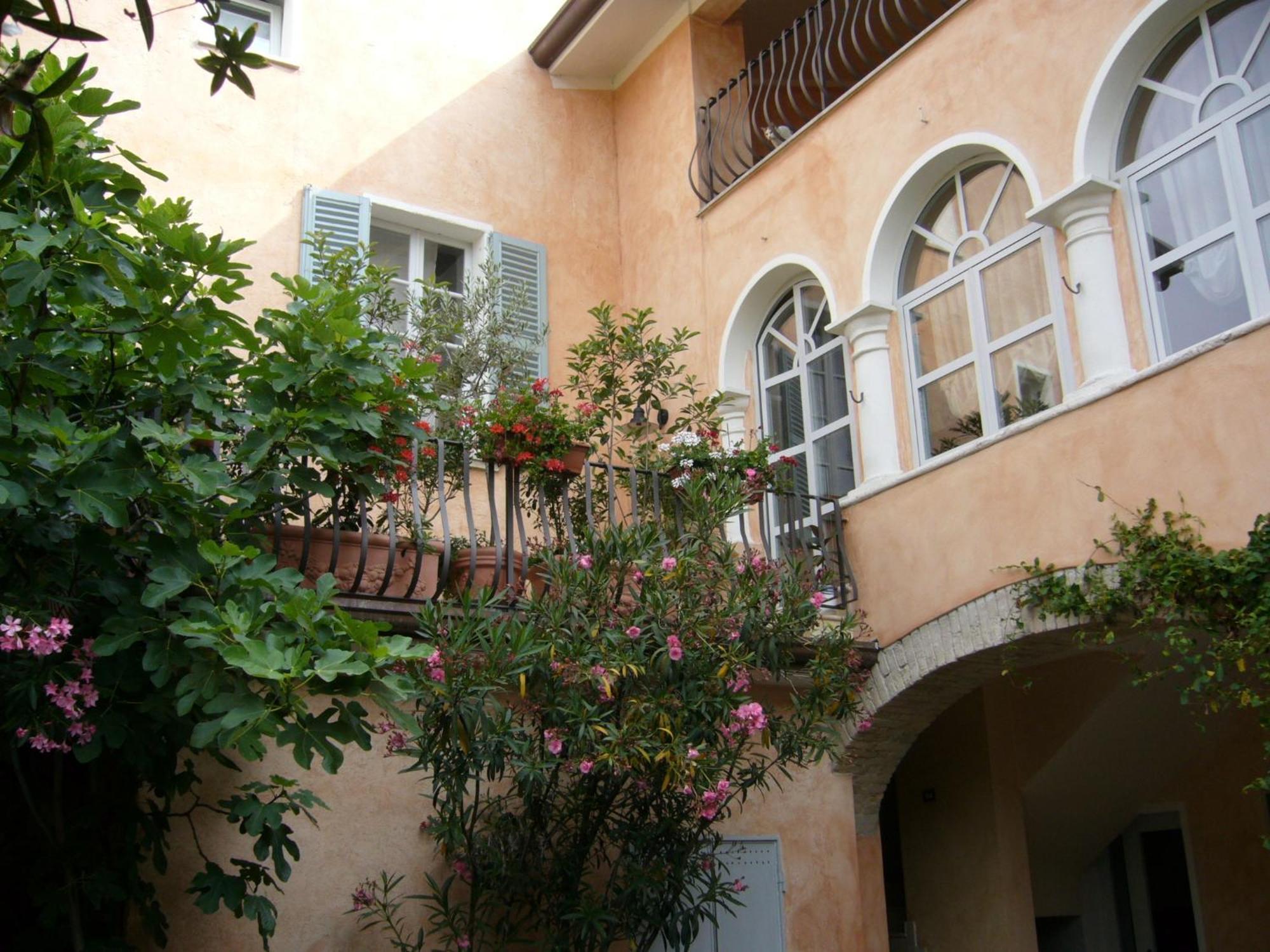 Bed & Breakfast Belfiore Lonato Buitenkant foto