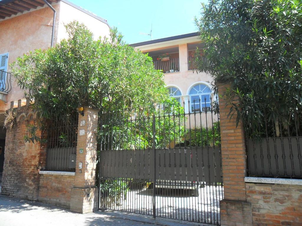 Bed & Breakfast Belfiore Lonato Buitenkant foto